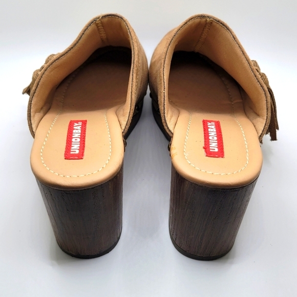 UNIONBAY Brown Suede Clogs with Tassels - Picture 5 of 16